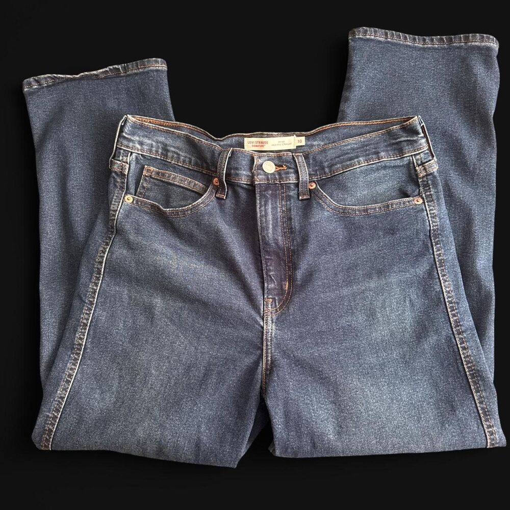 Levis high waisted straight leg dark wash